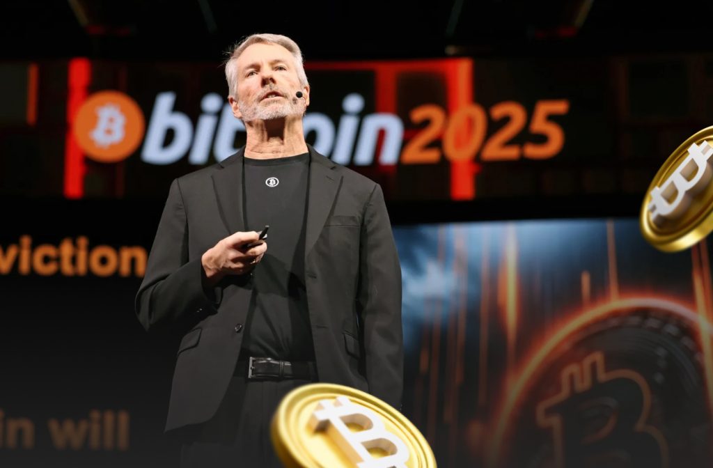 SAYLOR CONSTRUIU UMA MÁQUINA DE DINHEIRO (E NINGUÉM ENTENDEU)